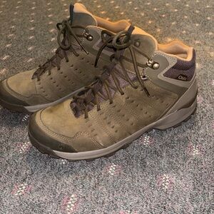 Oboz Sypes Mid Waterproof Hiking Boots